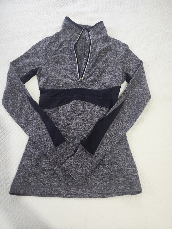 lululemon athletica Tops - Lululemon Size 2 Heathered Plum Gray Quarter Zip Pullover Top Long Sleeve